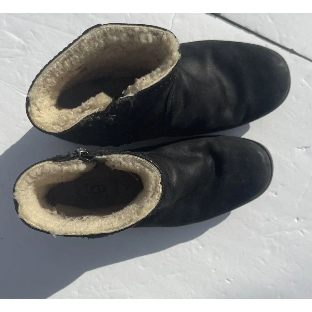 Ugg Australia Blakely Winter Ankle Boots Womens Size 9.5 Black Fur Shoes